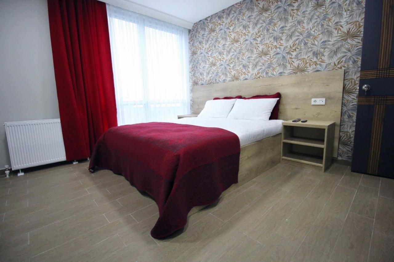 Hotel Joi Suites &